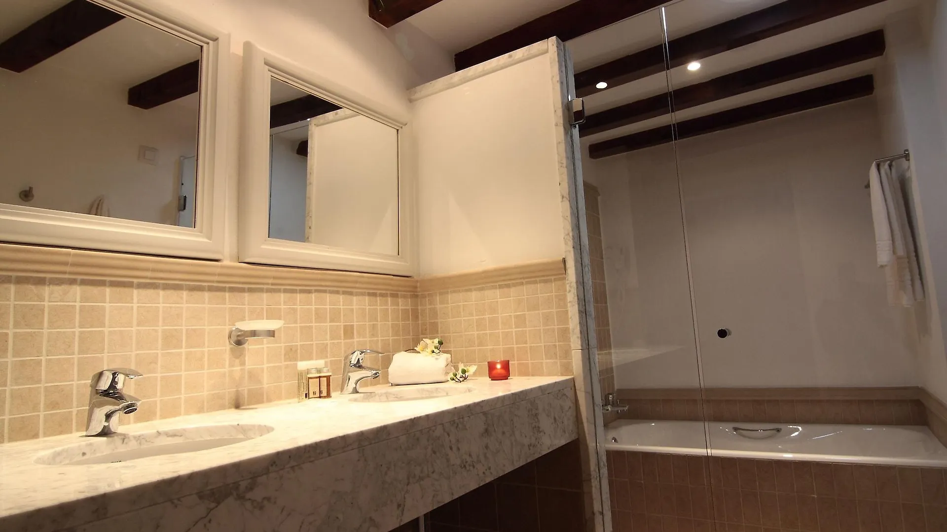 Hotel Algaida Suites By Eurotels
